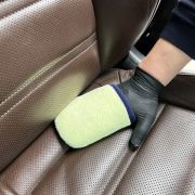 It’s Win microfiber glove, yellow